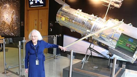 H­u­b­b­l­e­ ­T­e­l­e­s­k­o­b­u­­n­u­n­ ­A­n­n­e­s­i­ ­N­a­n­c­y­ ­G­r­a­c­e­ ­R­o­m­a­n­,­ ­9­3­ ­Y­a­ş­ı­n­d­a­ ­H­a­y­a­t­ı­n­ı­ ­K­a­y­b­e­t­t­i­